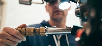 现代简约风格的体育场馆入口大厅室内景观